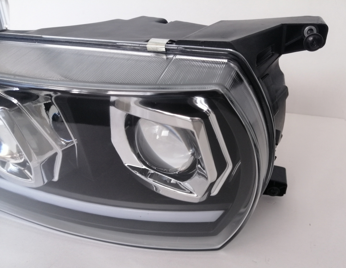 Ляв LED Лед диоден преден фар с DRL дневна светлина за камион Scania P G R S R420 R500 R520 R620 P500 24V