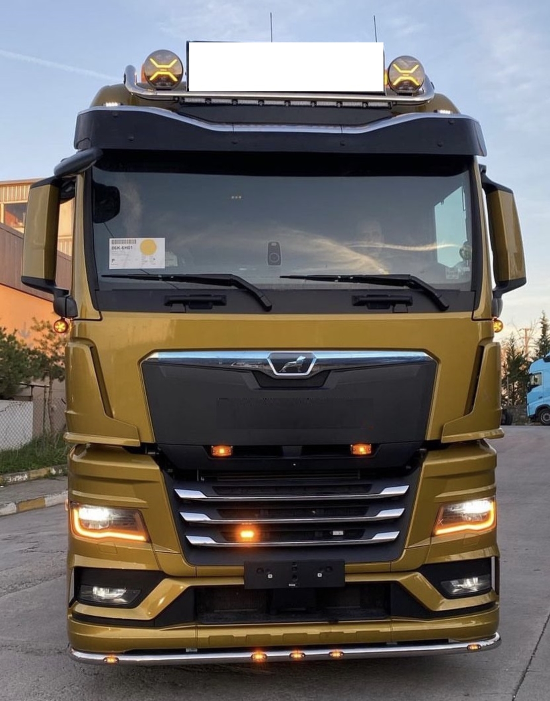 Диоден Халоген Фар с Бял Оранжев Габарит LED + DRL 70W Ø 220 мм 9 12V 24V Е-Mark Е9 за джип камион трактор багер земеделски машини и др.