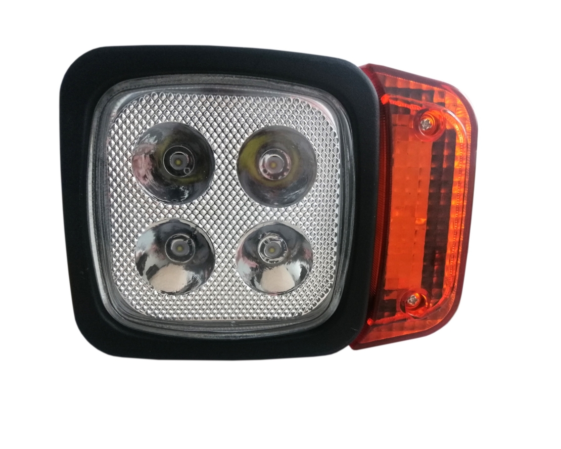 Комплект LED Фарове с Мигач, Подходящ за Трактор, Комбайн, Багер, Снегорин и др - 4 диода (12W, 1000 lm за всяка светлина)