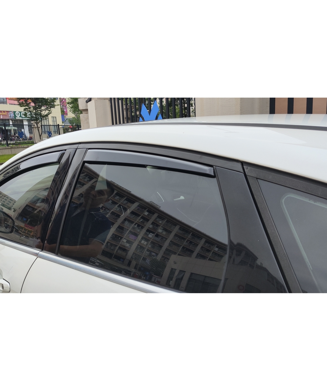 Комплект от 4бр. ветробрани за FORD FOCUS MK3 4/5 врати 2011-2018