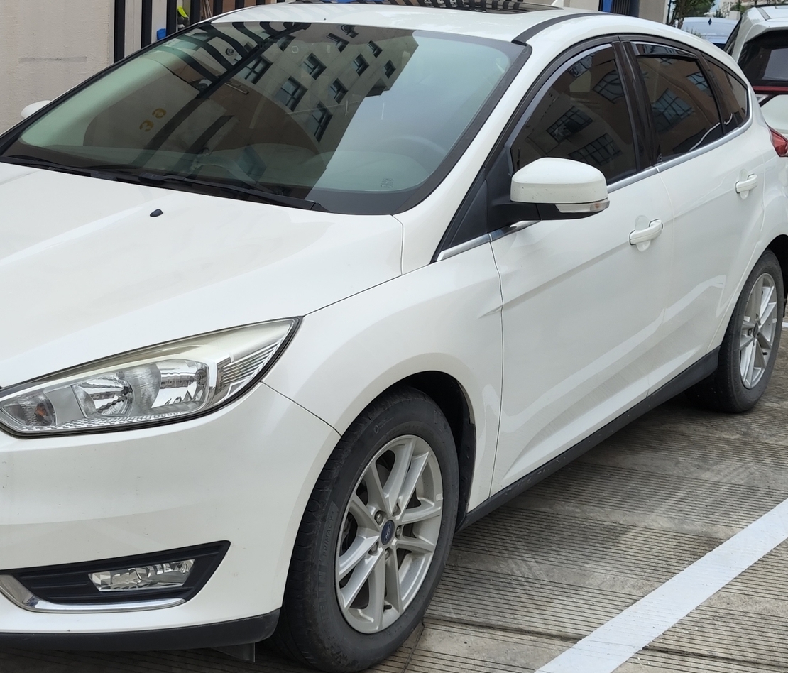 Комплект от 4бр. ветробрани за FORD FOCUS MK3 4/5 врати 2011-2018