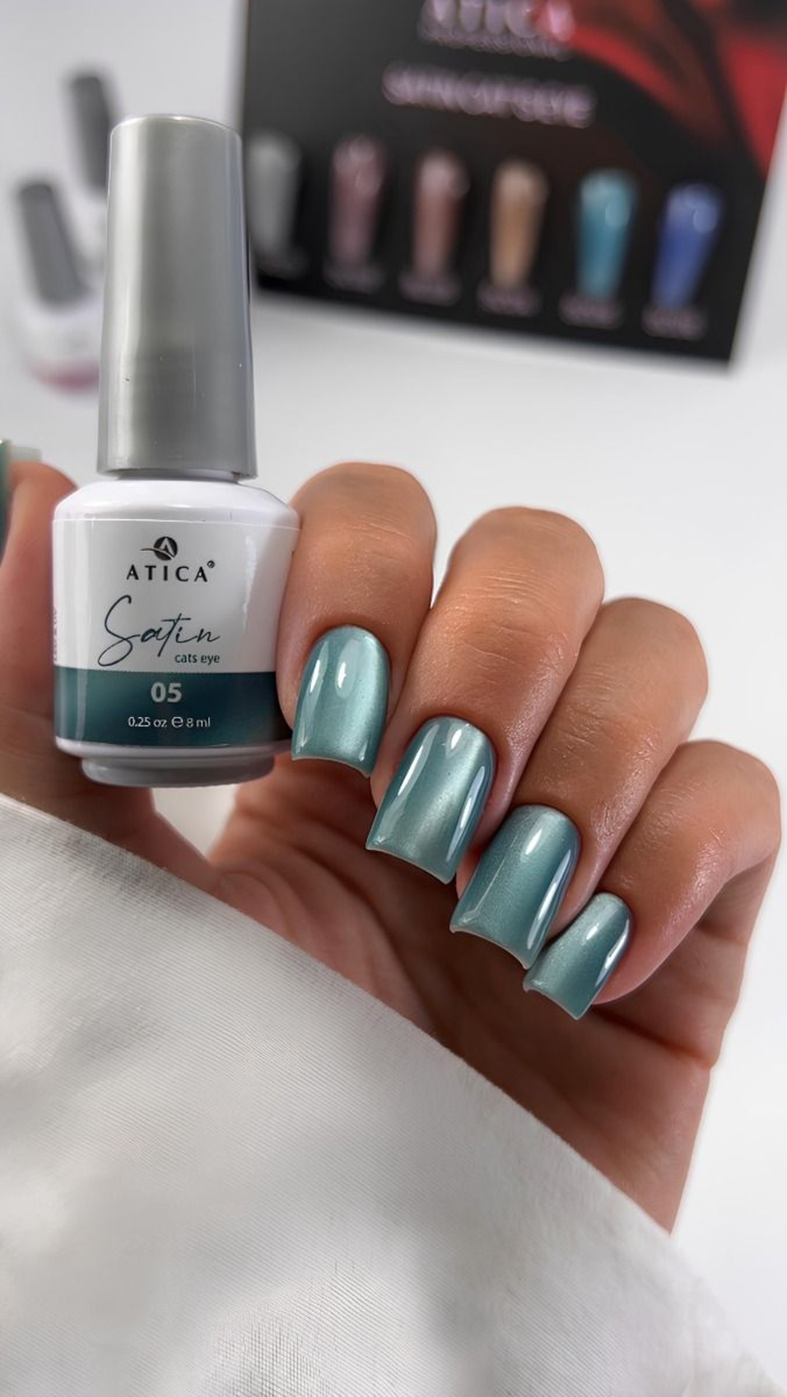 Gel polish Satin cat eye 05 8 ml