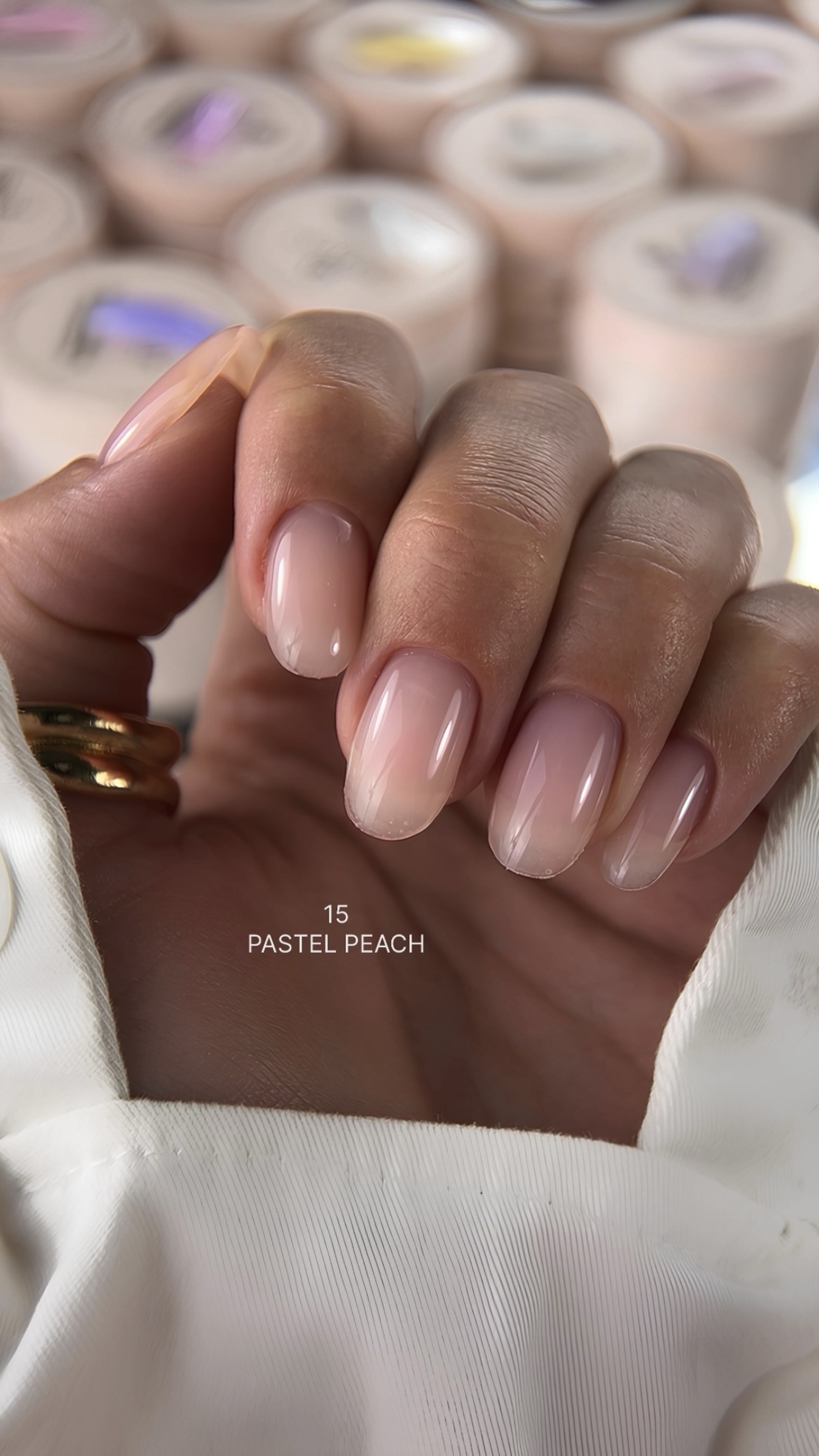 Exel builder gel Pastel peach 15 30 ml