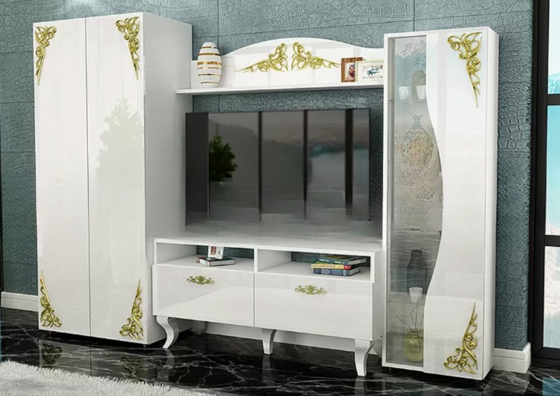 Секция Изабела/ златни орнаменти