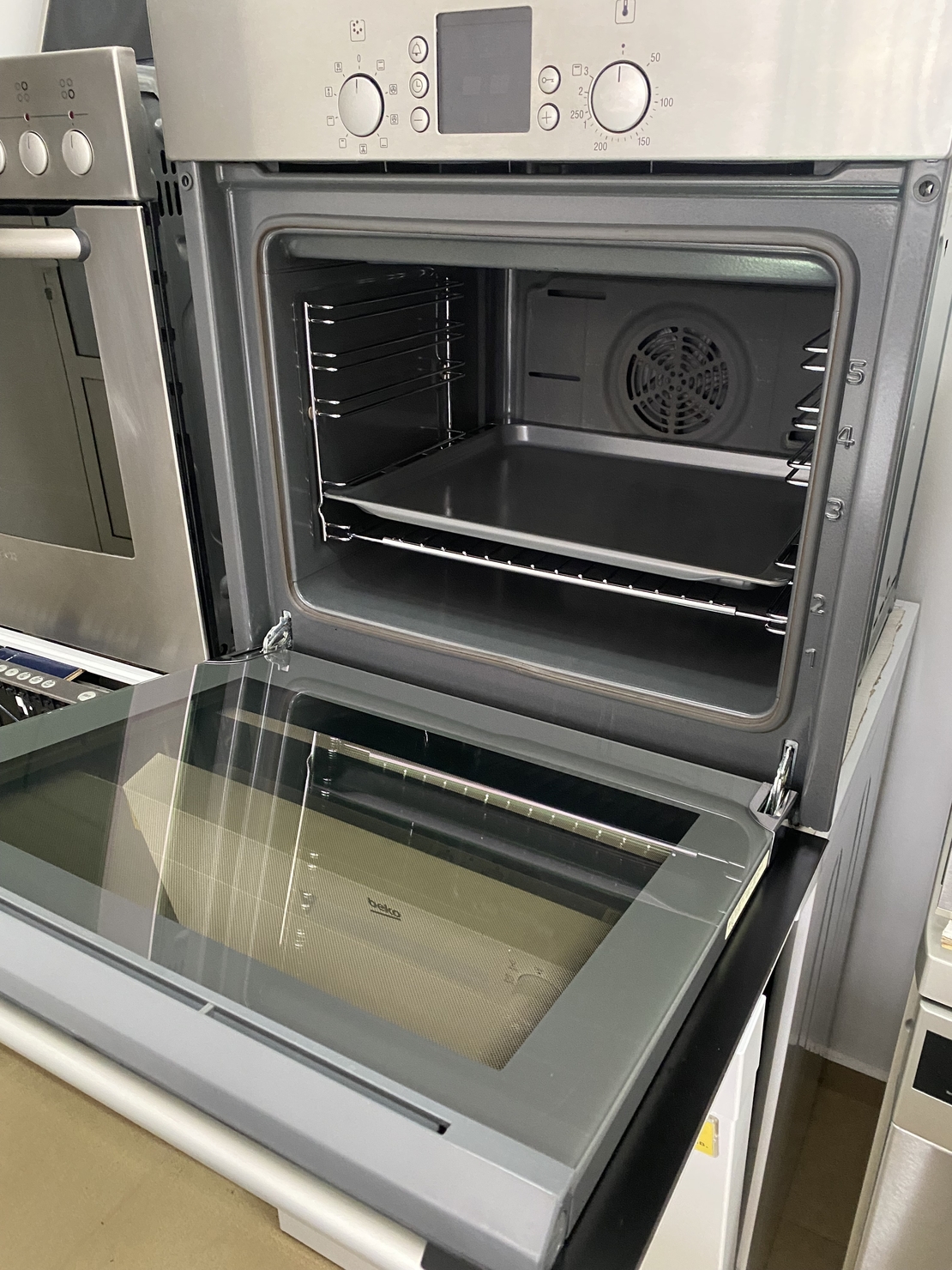 Вградена фурна Bosch