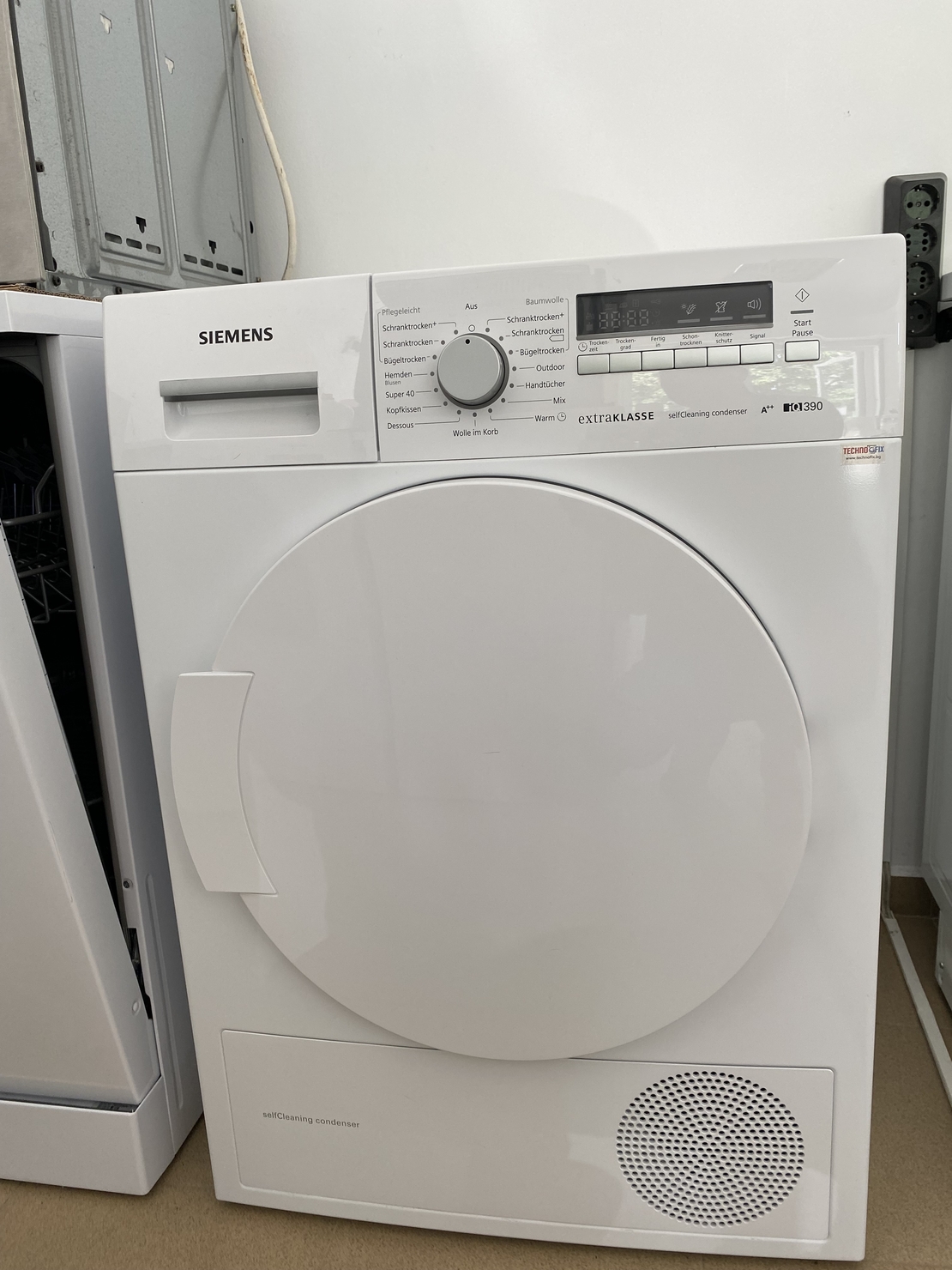 Siemens extraKLASSE iQ390 (selfCleaning condenser)