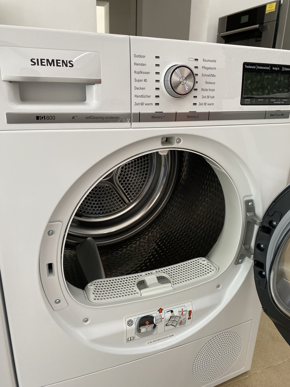 Siemens iQ800 selfCleaning Condenser