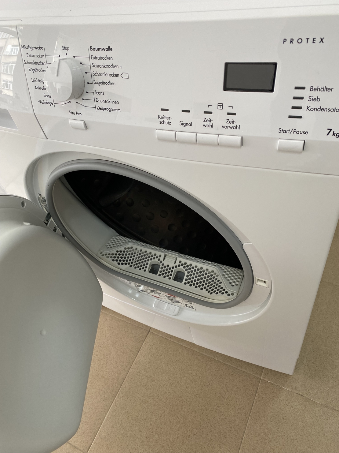 Сушилня AEG с термопомпа – икономично и щадящо сушене