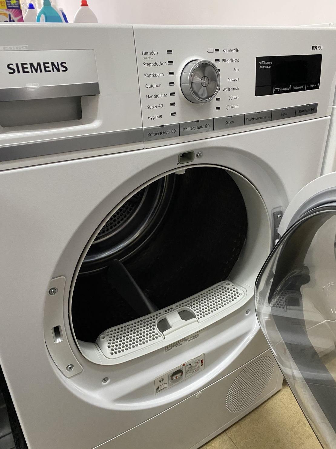 Сушилня Siemens IQ700