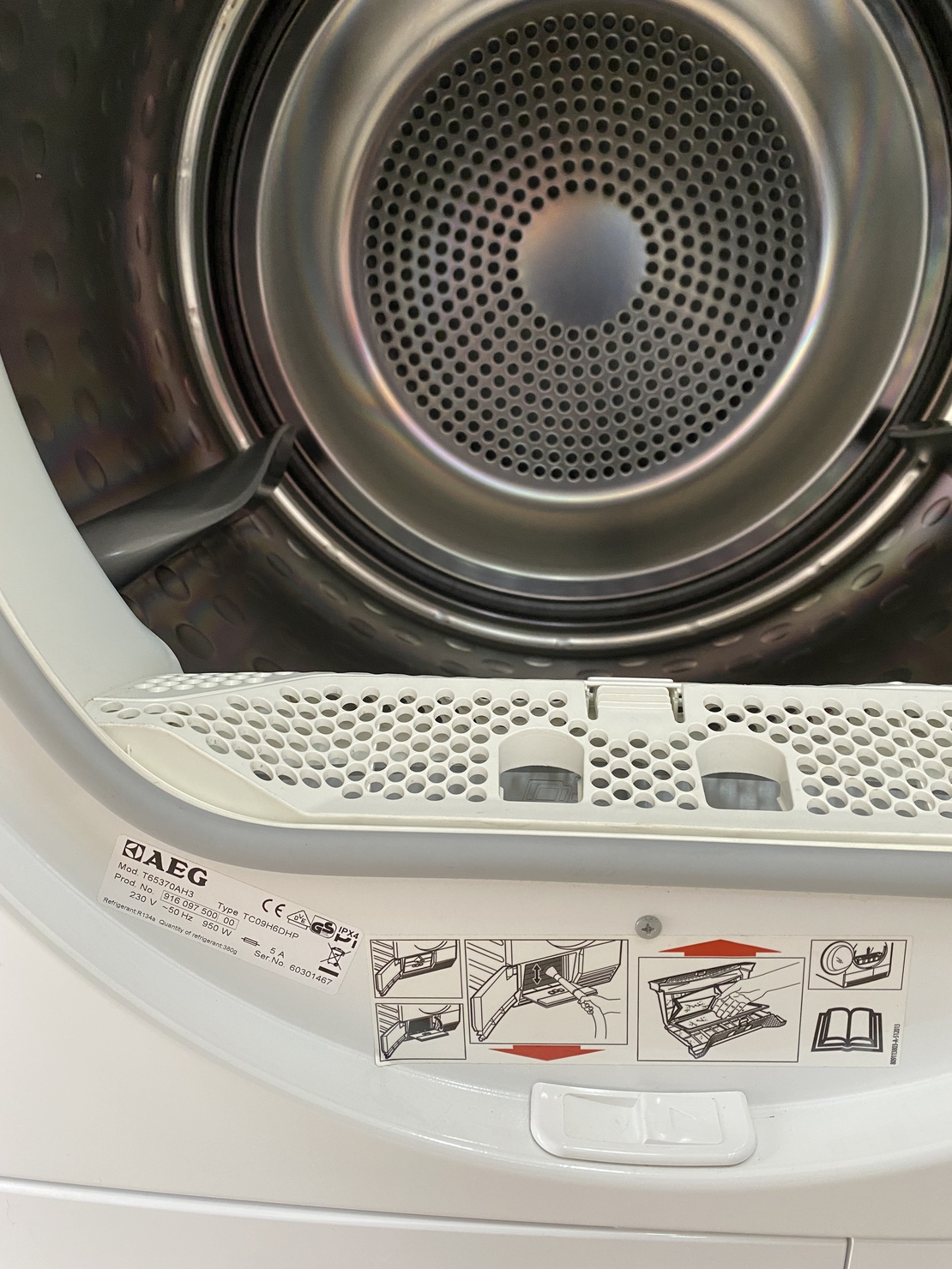 Сушилня AEG с термопомпа – икономично и щадящо сушене