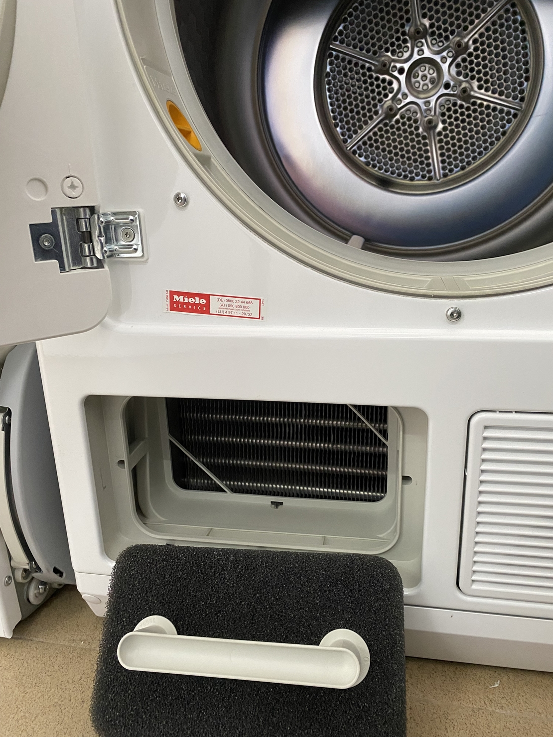 СУШИЛНЯ MIELE SOFTRONIC – С ТЕРМОПОМПА