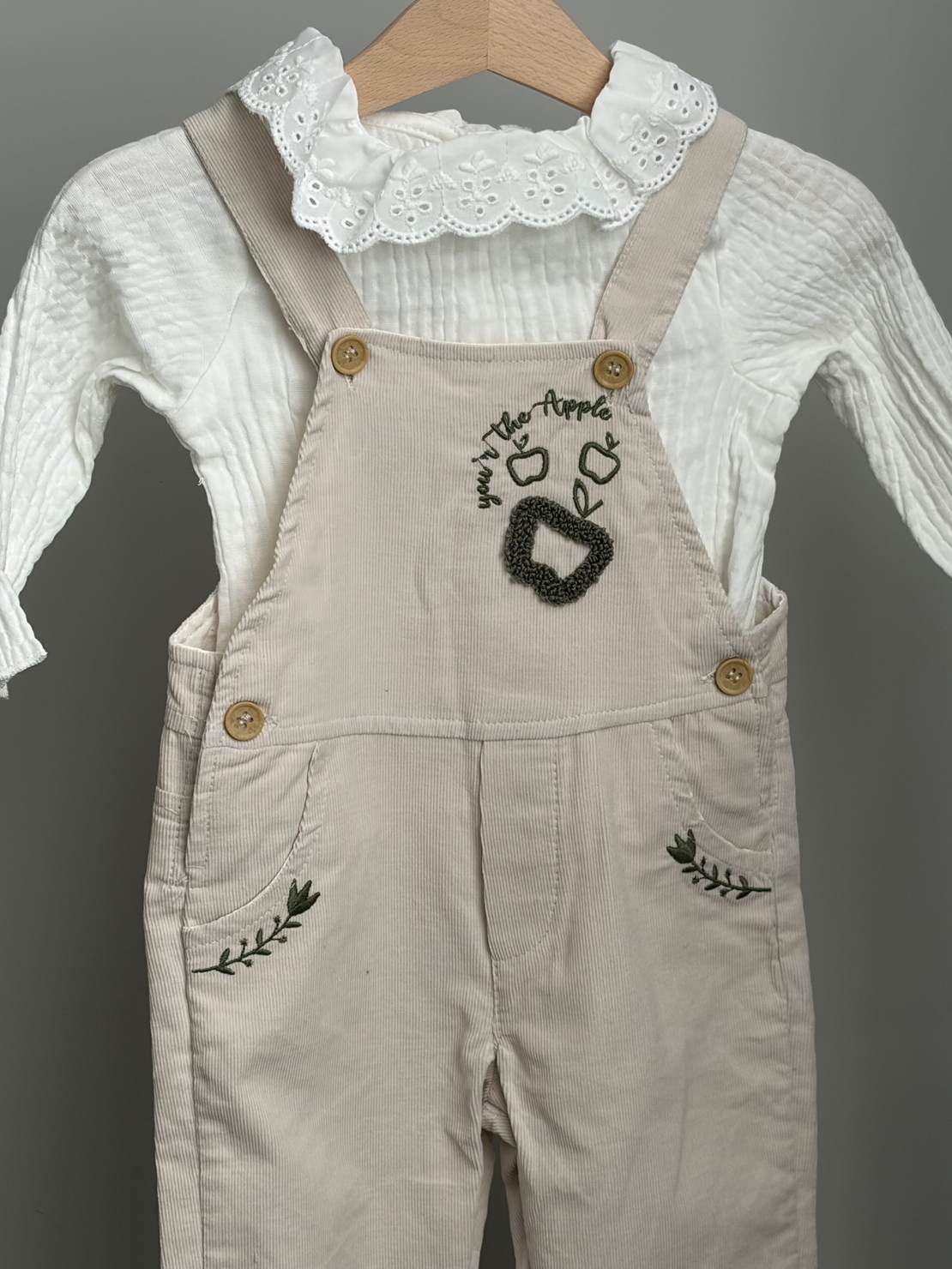 Комплект APPLE