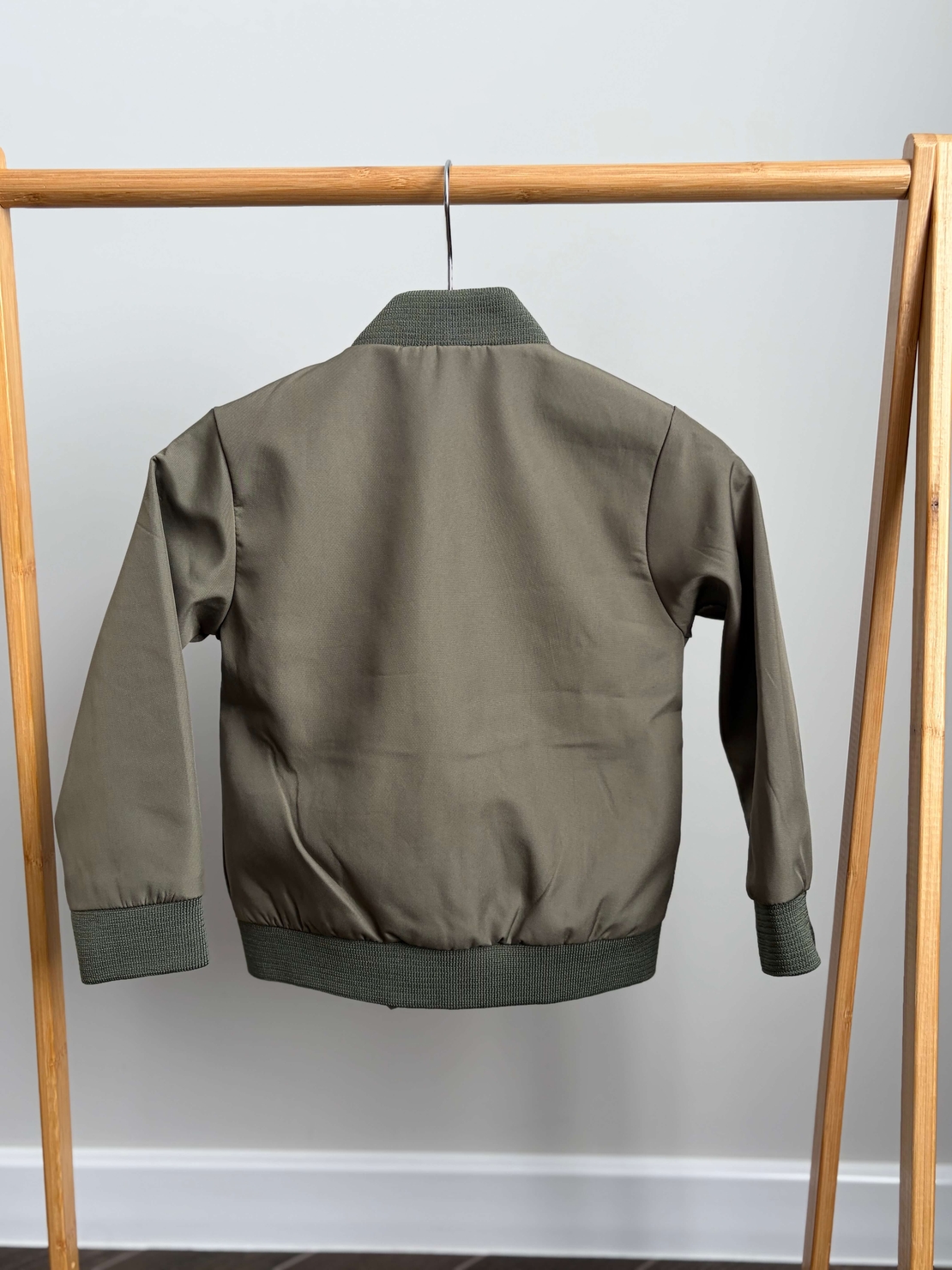 Преходно яке SLAY