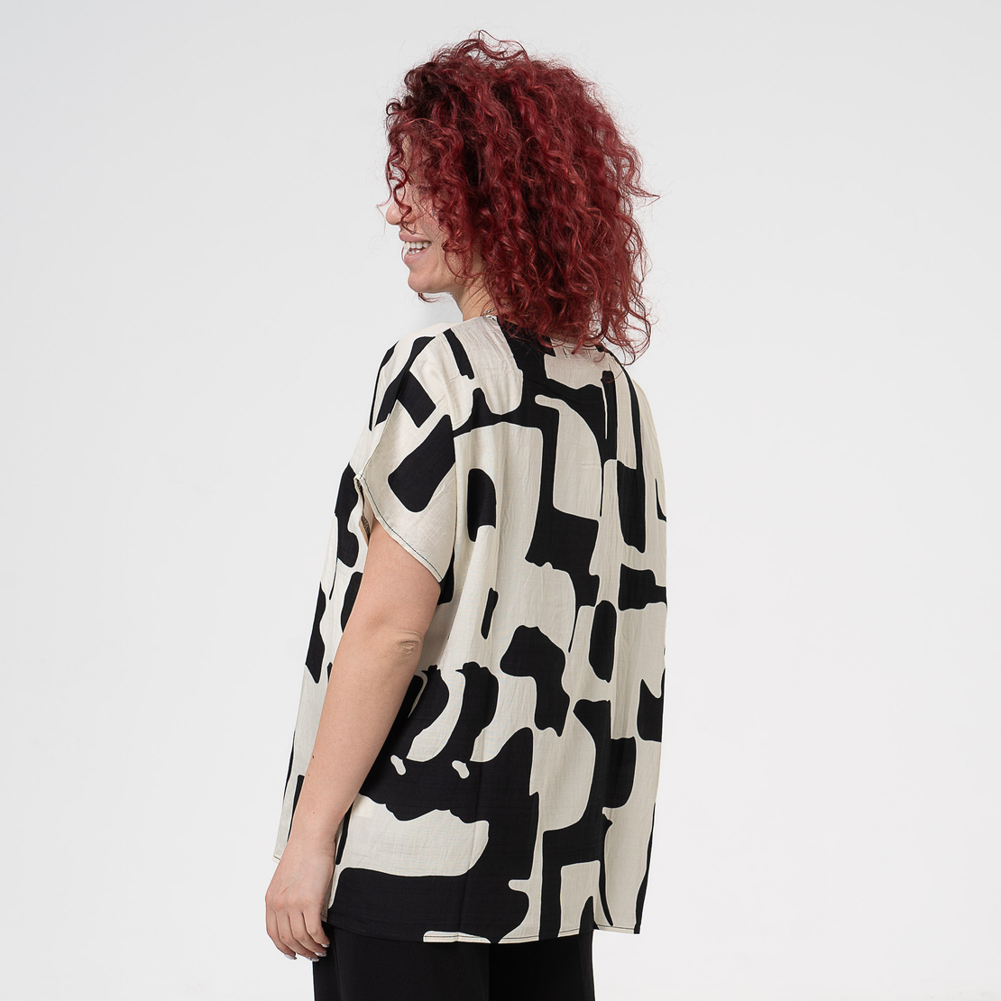 Блуза Големи Размери - 61016 Черна