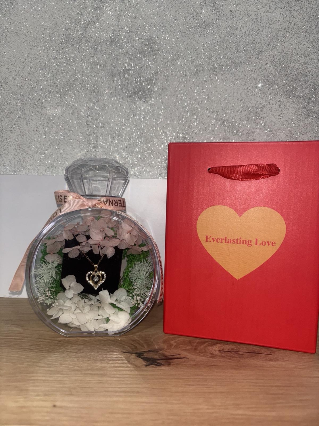 Луксозна парфюмна кутия 