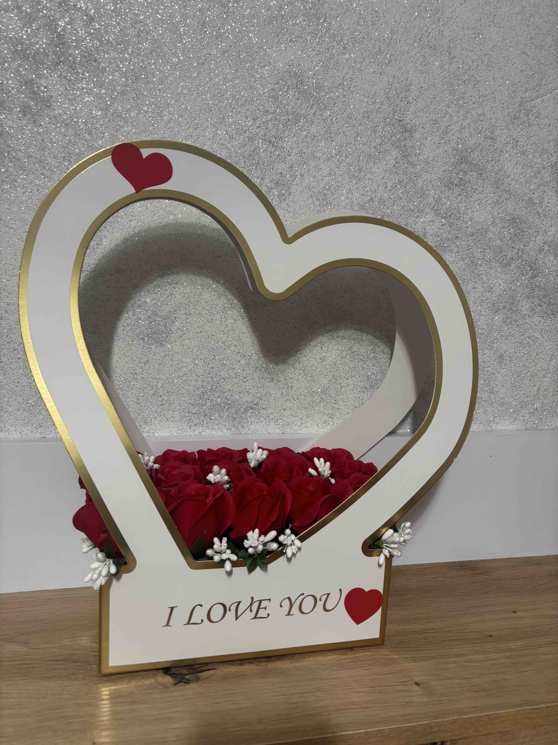 Подаръчна кутия за 8-Март 