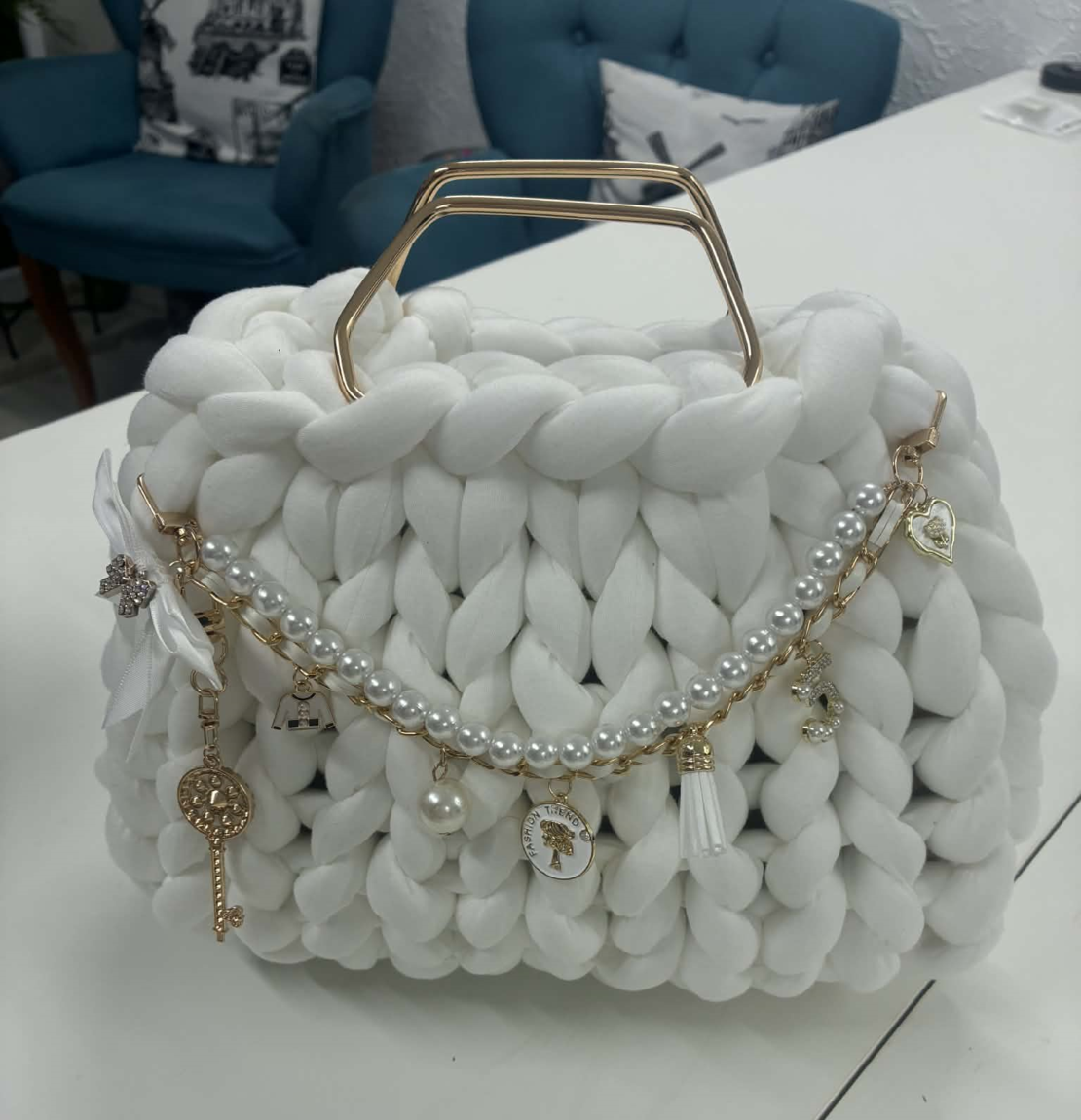 РЪЧНО ПЛЕТЕНА ЧАНТА - AURA LUX -Pearl