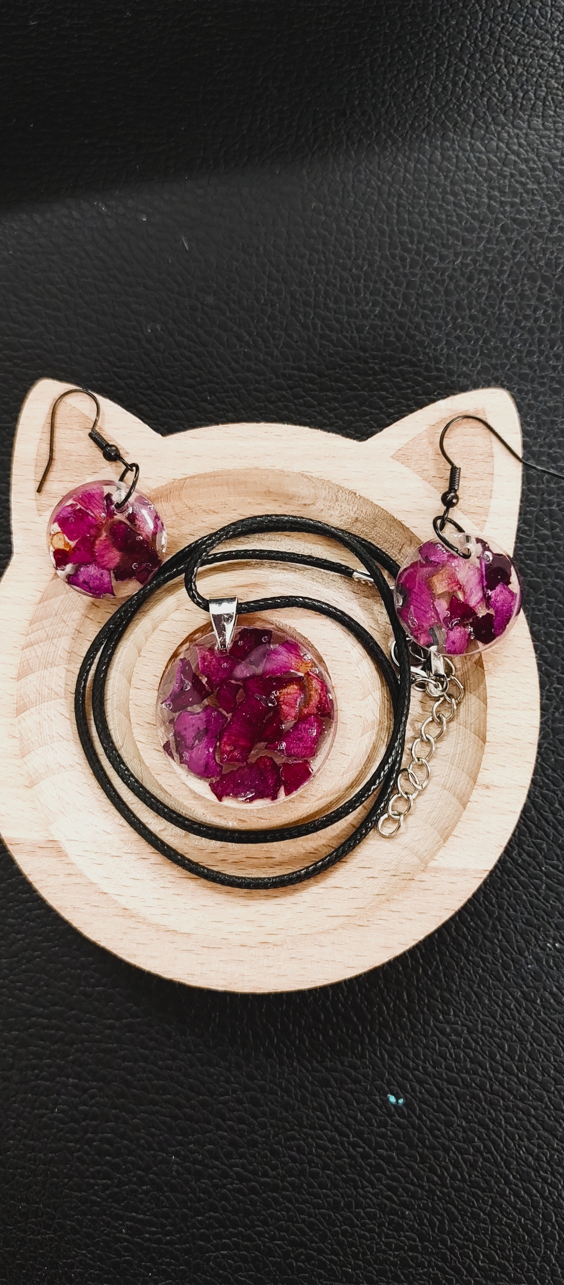 Комплект от обици и колие 