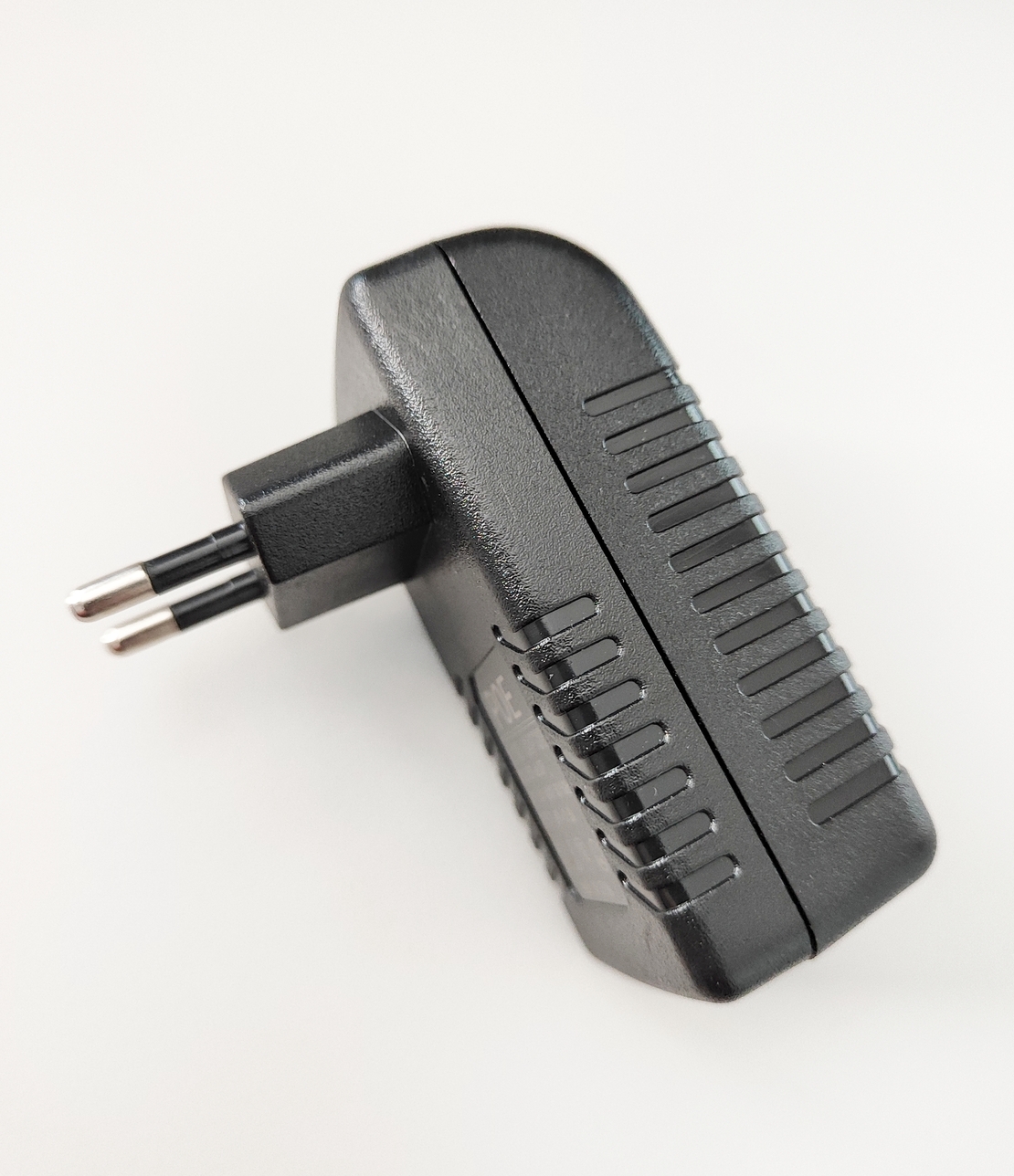 POE - адаптер 10/100Mbps, Wall PLug, 48V/0,5A