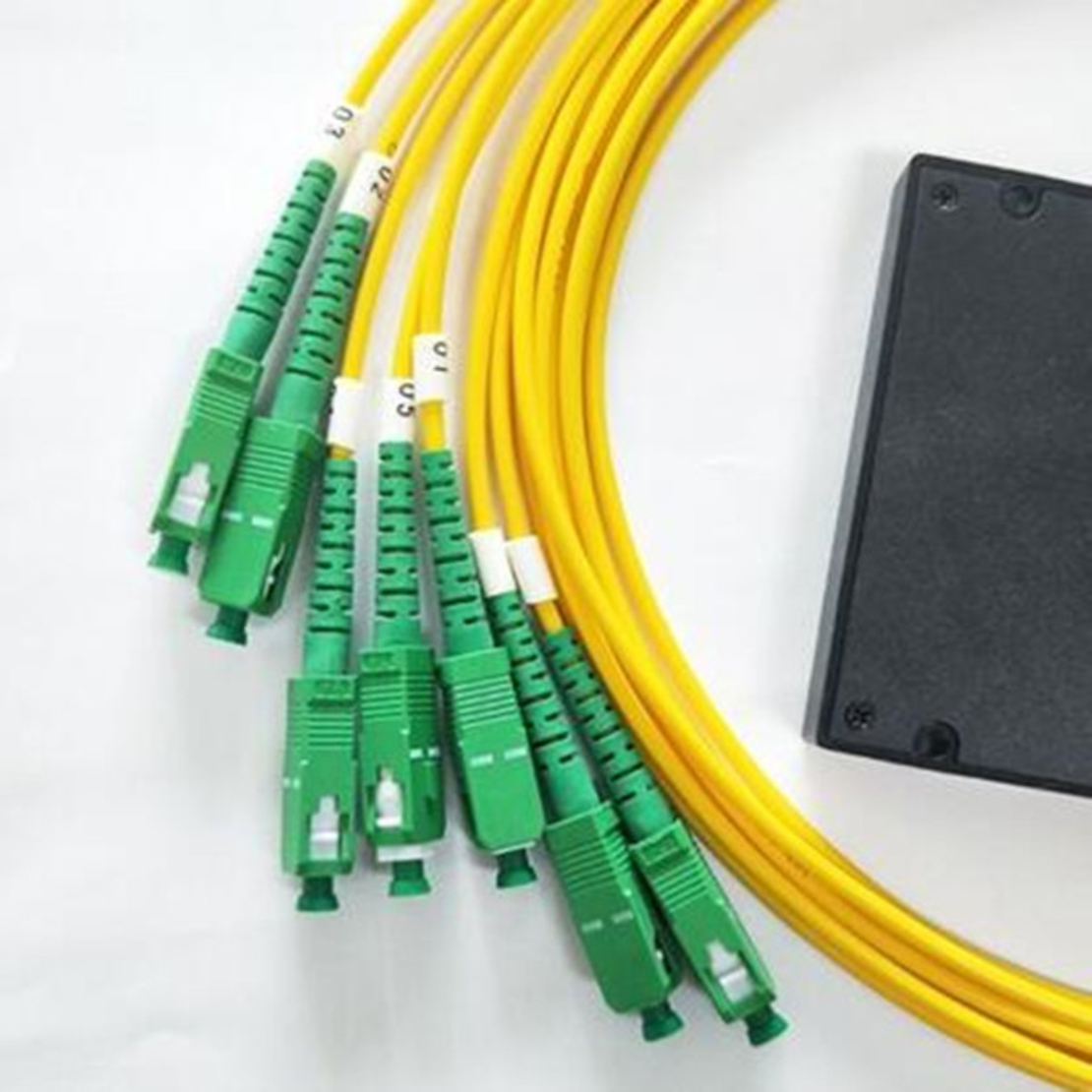 Оптичен сплитер 1x8 с конектори SC/APC