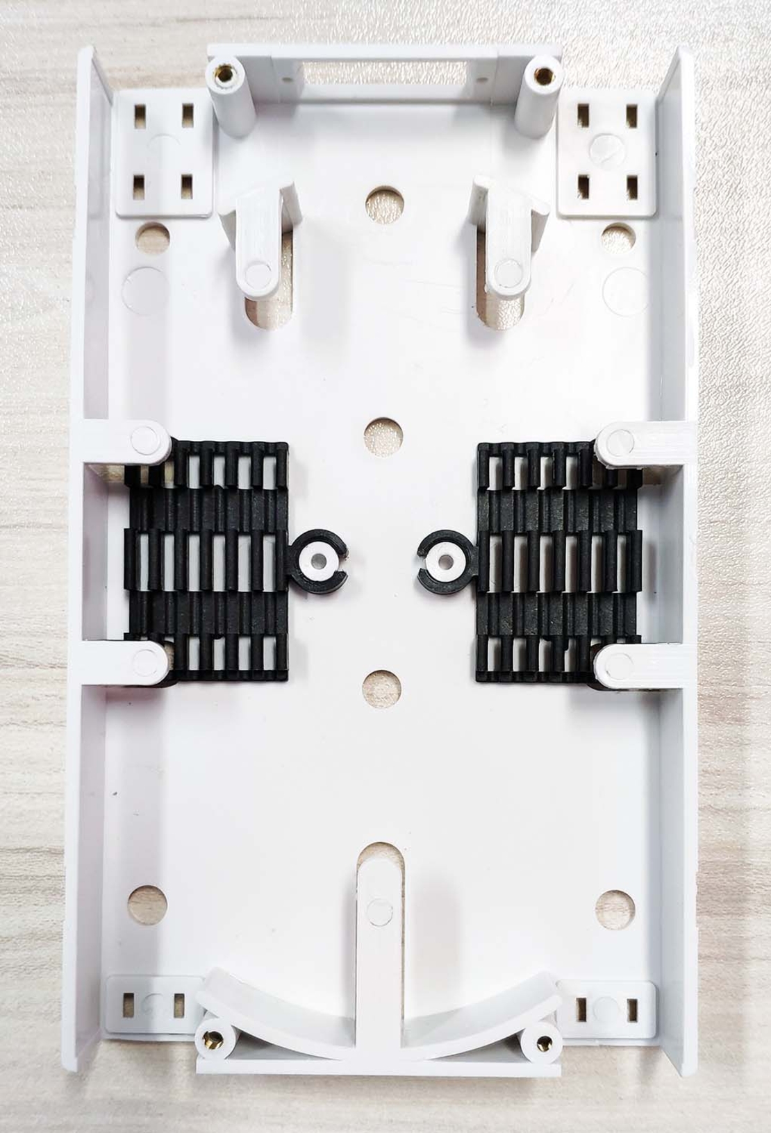 Кутия разклонителна за FTTH/PON - C-02