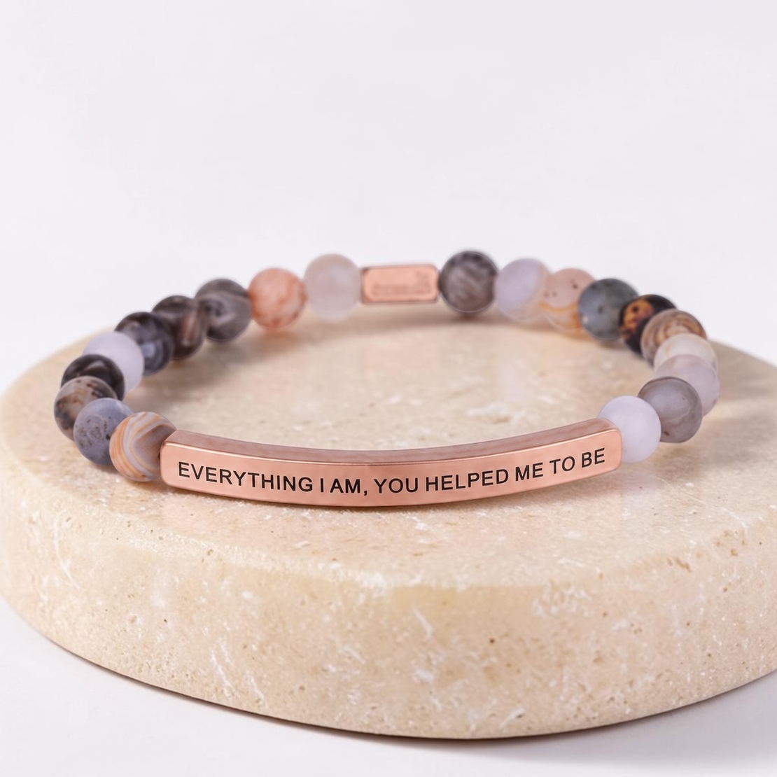 Гривна от ахат „Everything I Am, You Helped Me To Be“