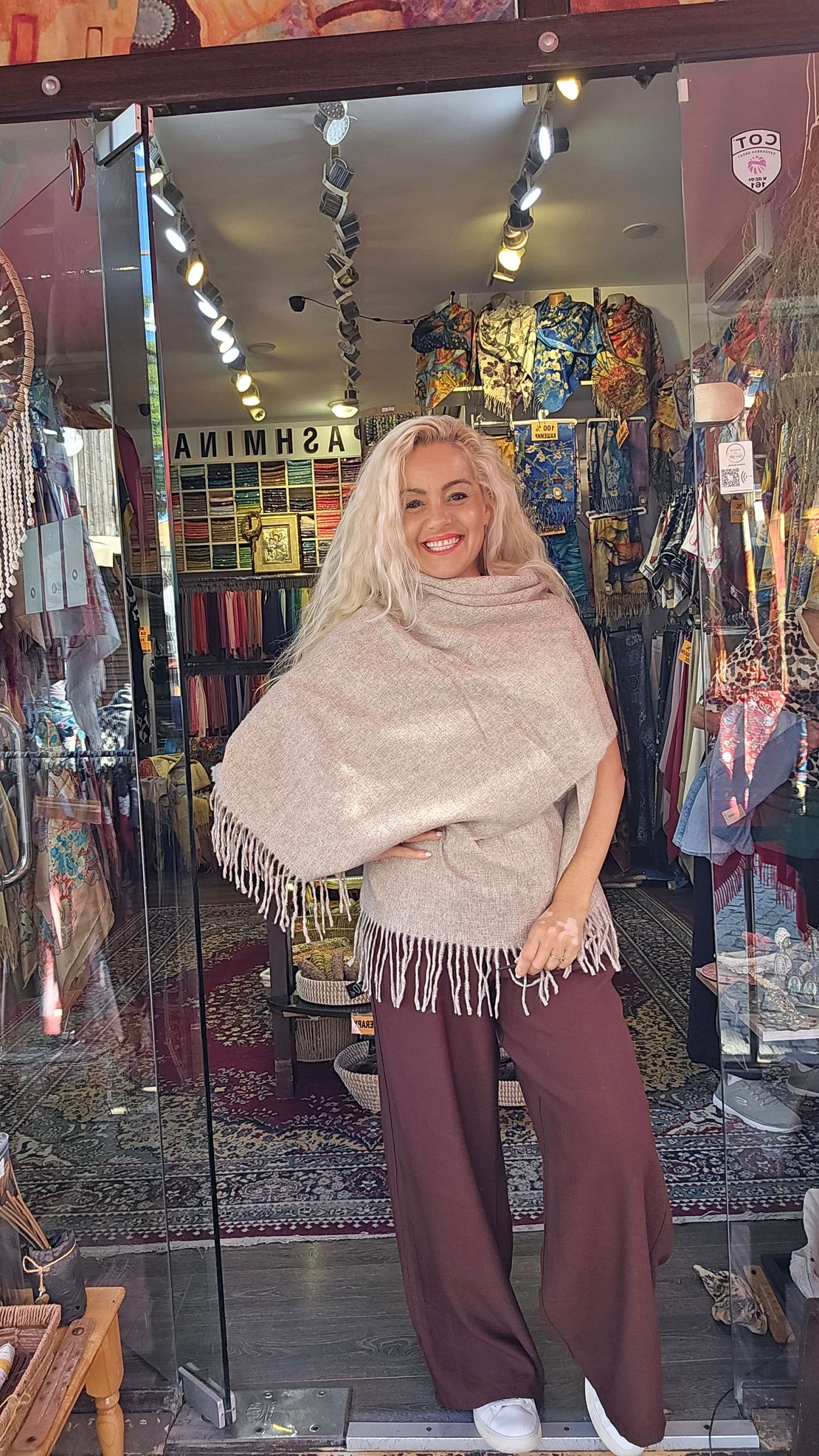 Шал фино букле светло каки
