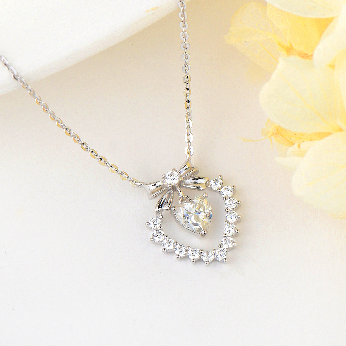 SILVER NECKLACE MOISSANITE