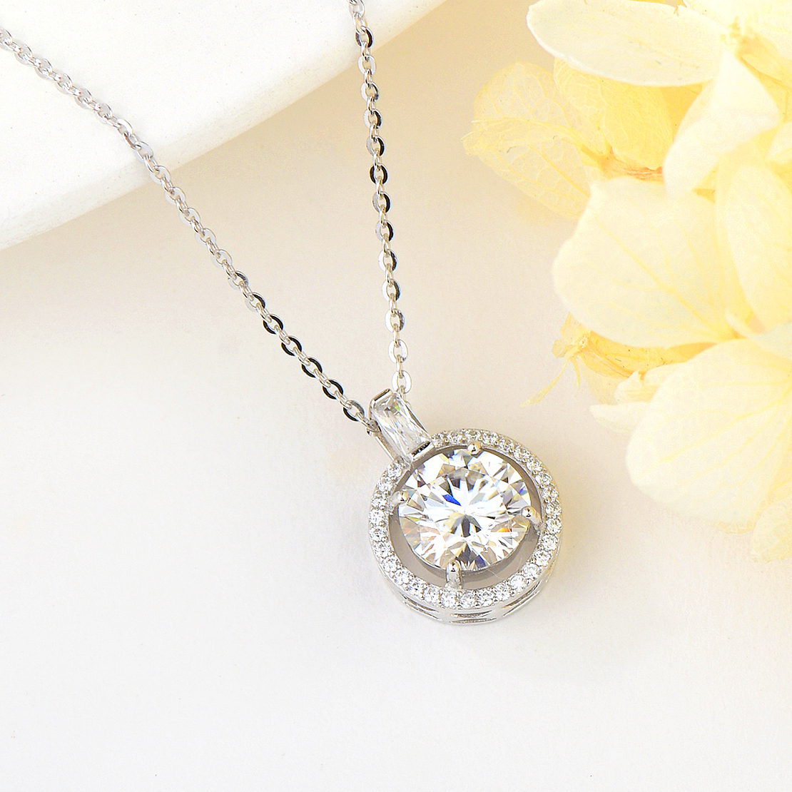 SILVER NECKLACE MOISSANITE