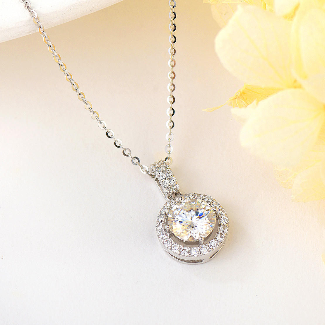 SILVER NECKLACE MOISSANITE