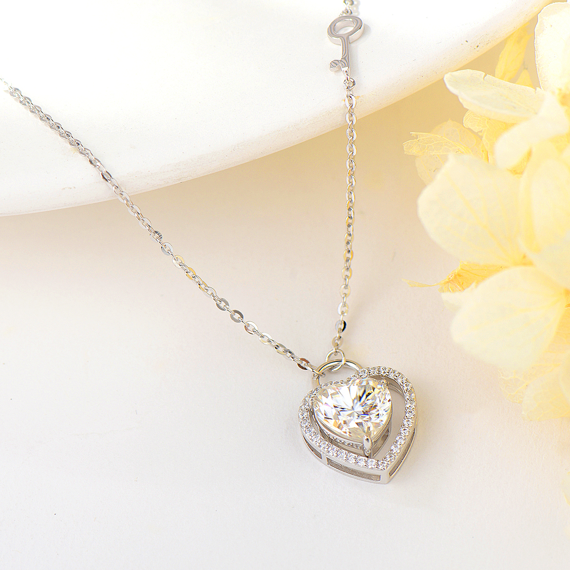 HEART SILVER NECKLACE MOISSANITE