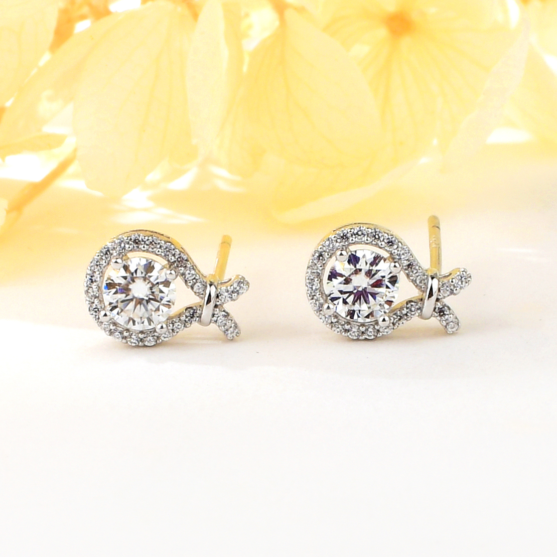 SILVER EARRINGS MOISSANITE