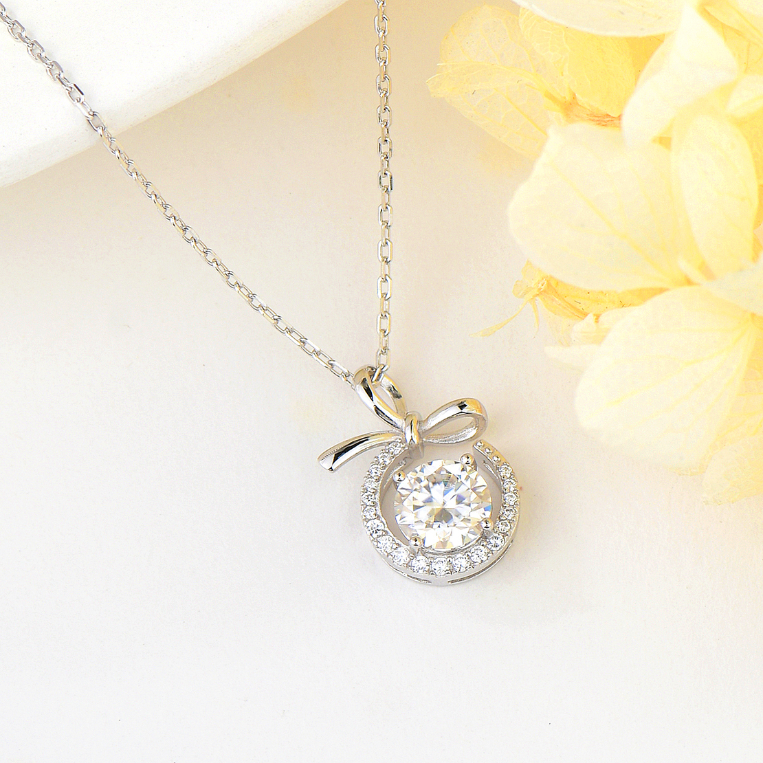 SILVER NECKLACE MOISSANITE