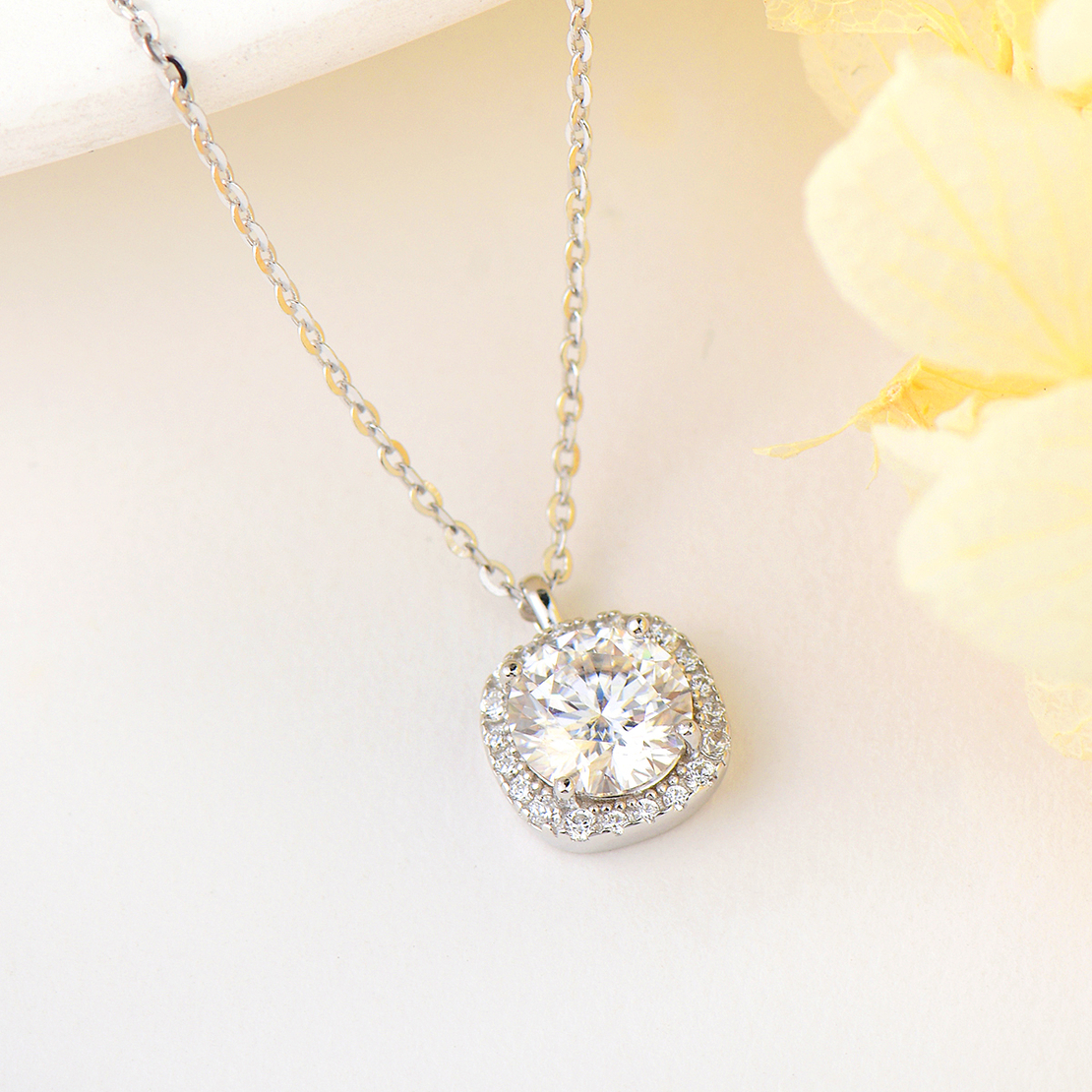 SILVER NECKLACE MOISSANITE