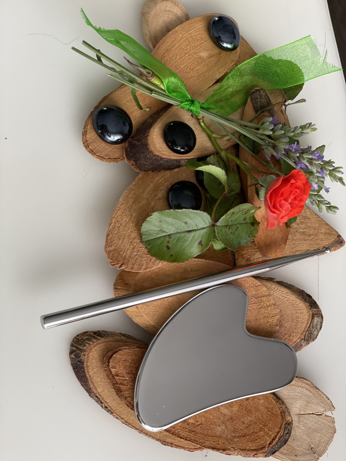 Kit ingrijire faciala si rejuvenare Neo™, format din GuaSha si dispozitiv reflexologie/masaj facial, otel inoxidabil