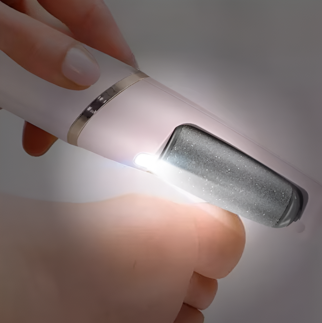 Pila Electrica NEO™, Portabila, pentru Talpi Si Calcaie, Reincarcabila, Lumina LED, 2 Capete Interschimbabile, 2 Trepte Viteza
