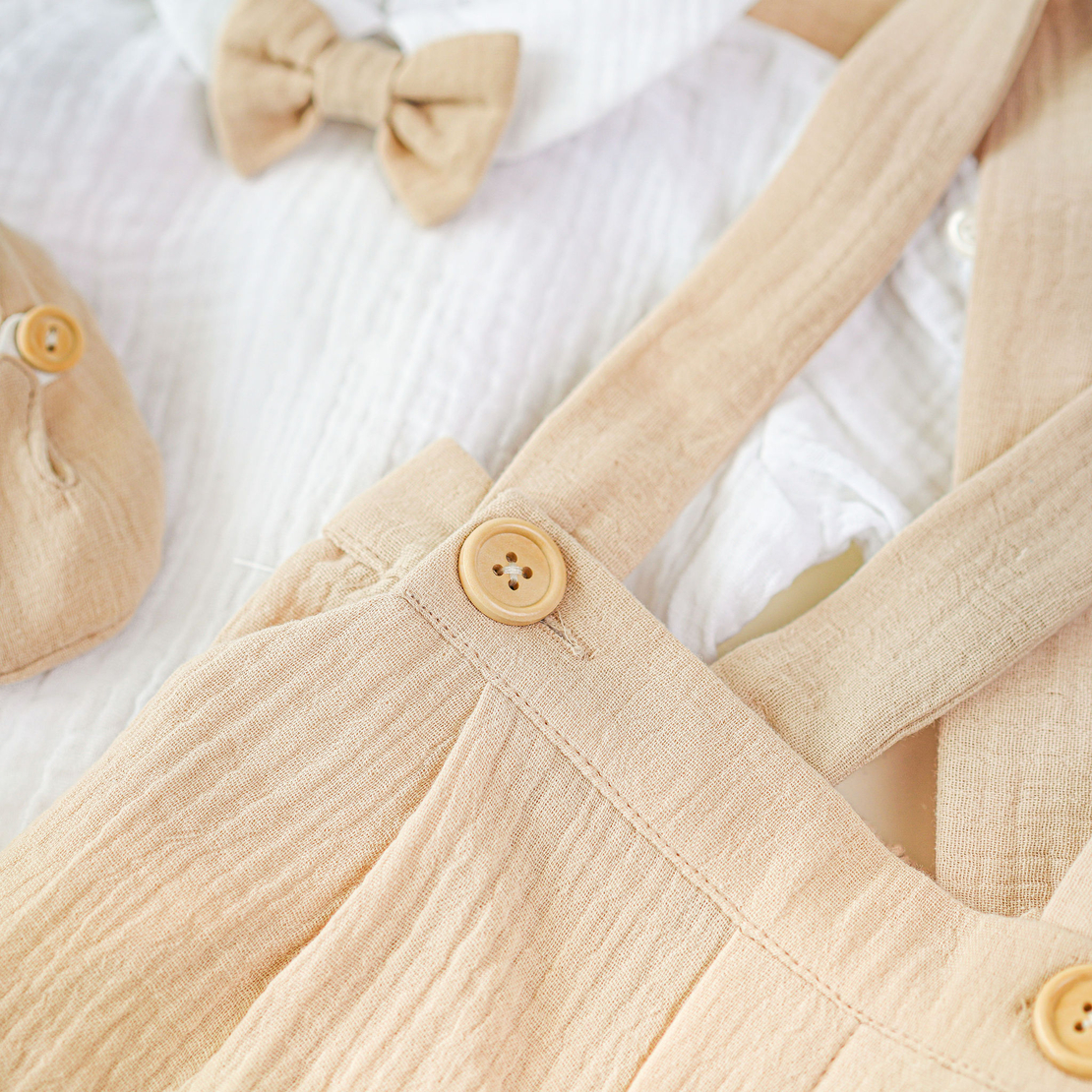 Costum botez băiețel LIAM, din muselină bej natural, 5 piese