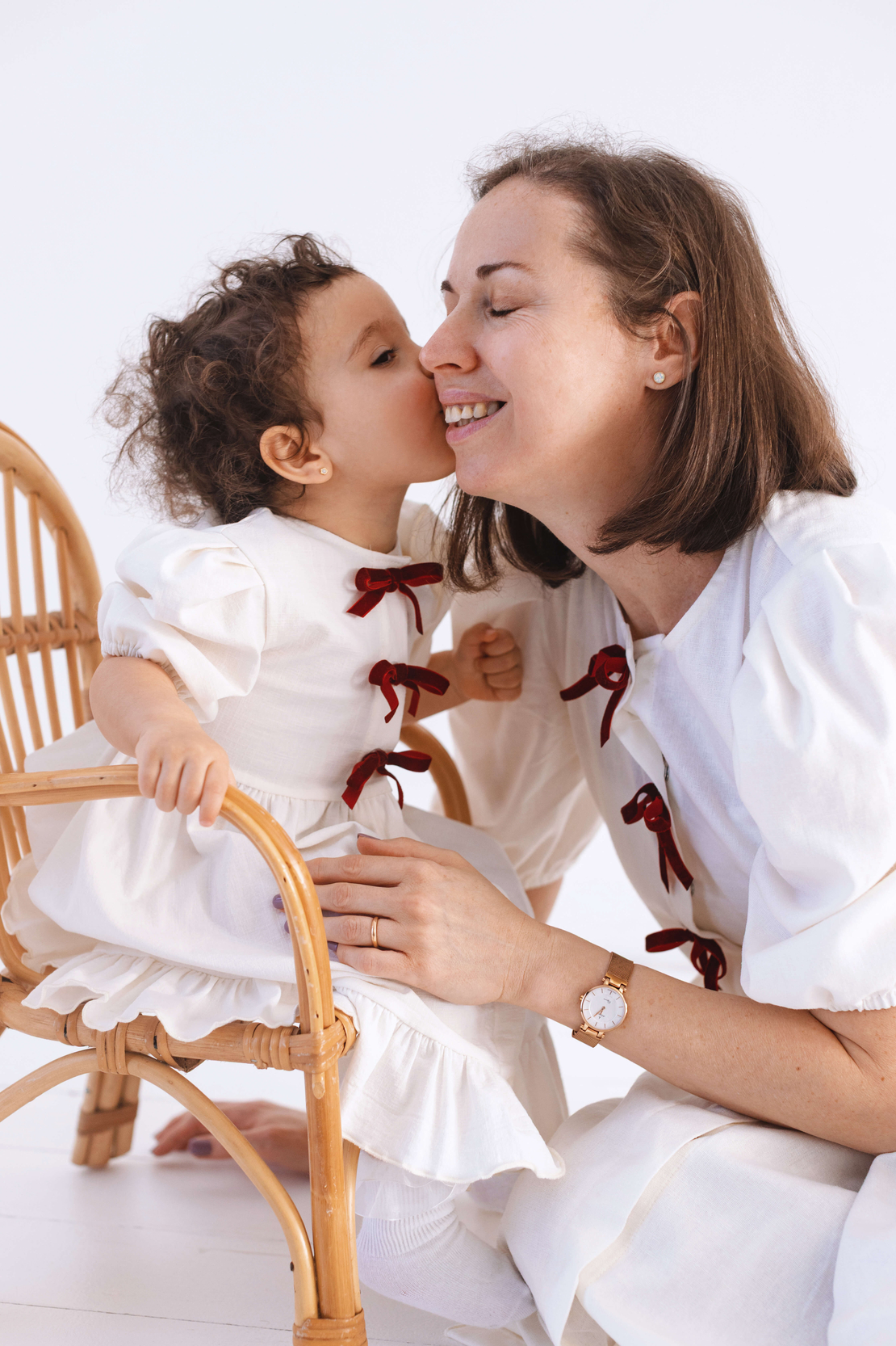 Rochiță din in cu fundițe, pentru fetițe model CLARA