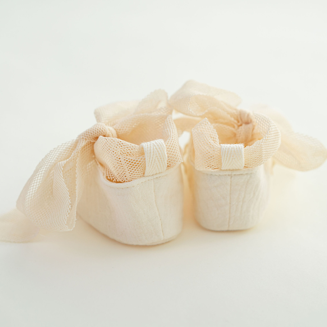 Botosei fetite, muselina crem ANYA