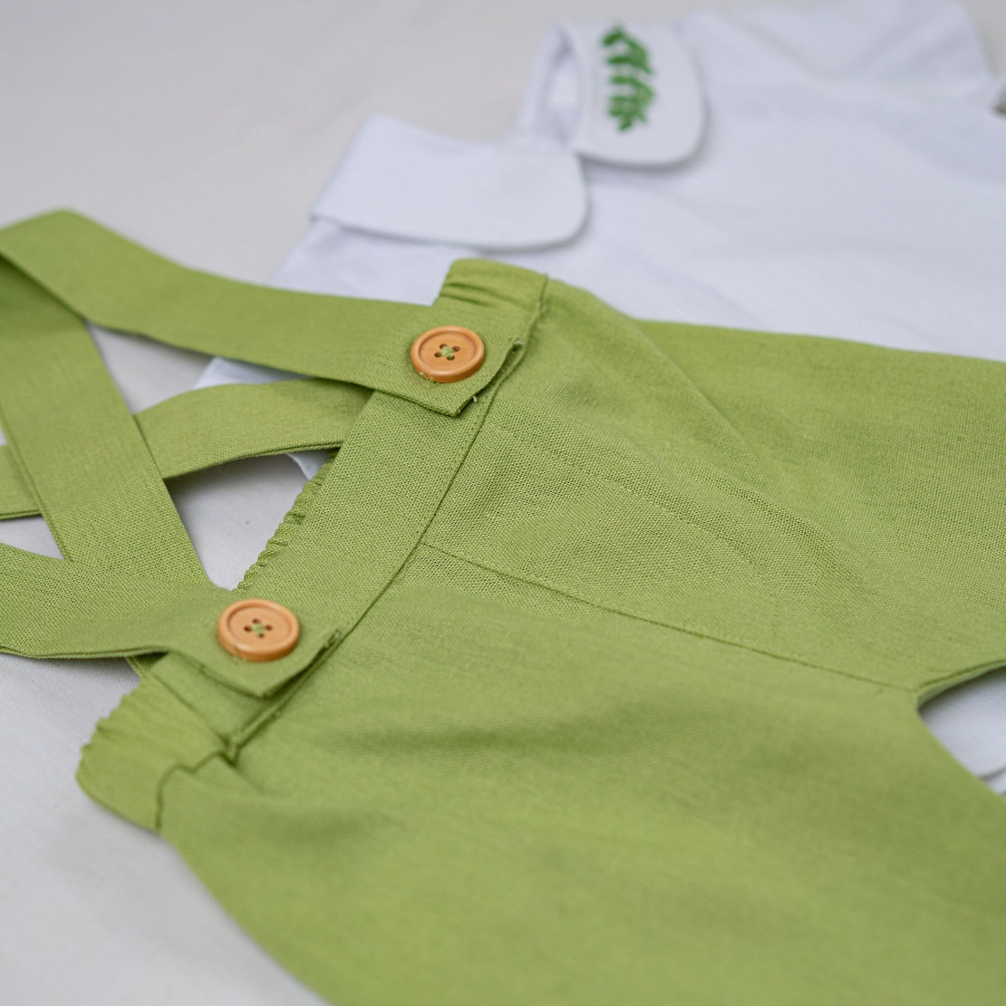 Compleu baieti din in, model FRUNZULITA