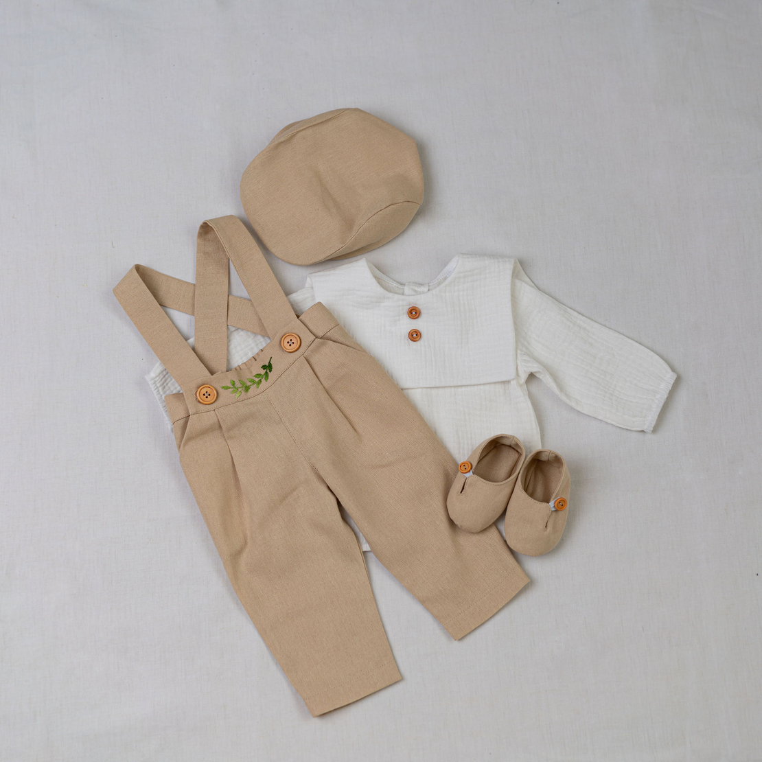 Costumas baieti, muselina/in, model MARC