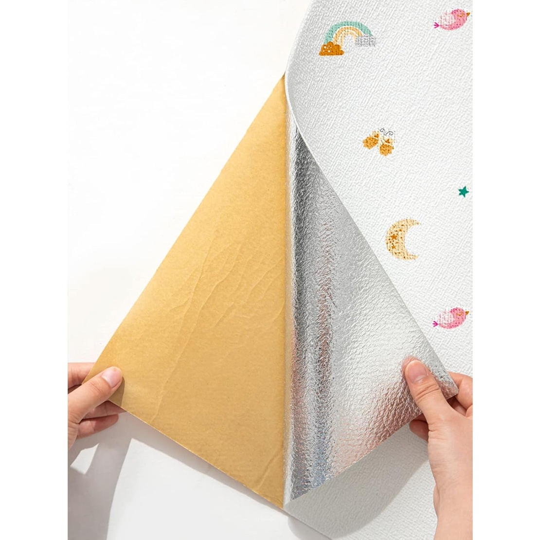 Rola Autoadeziva pentru Perete, Flippy, din Panza, 10 m, Rezistenta la Umezeala, 2.5 mm Grosime, Model Girafa si Elefant, Multicolor