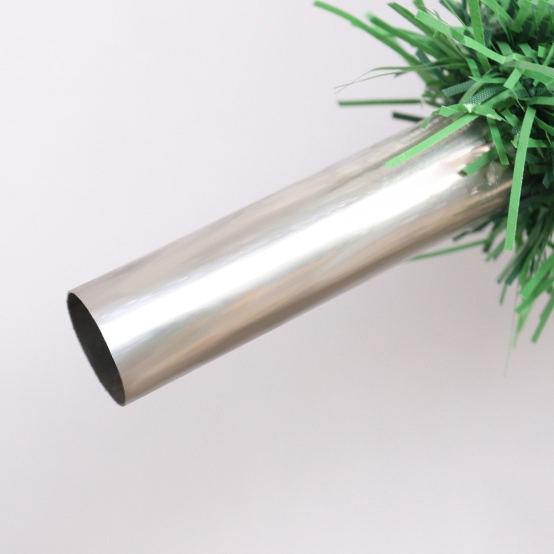 Brad de Craciun artificial cu suport inclus Flippy, 120 cm, 240 ramuri/varfuri, material plastic, suport clasic, fara iluminare, utilizat pentru interior/exterior, verde