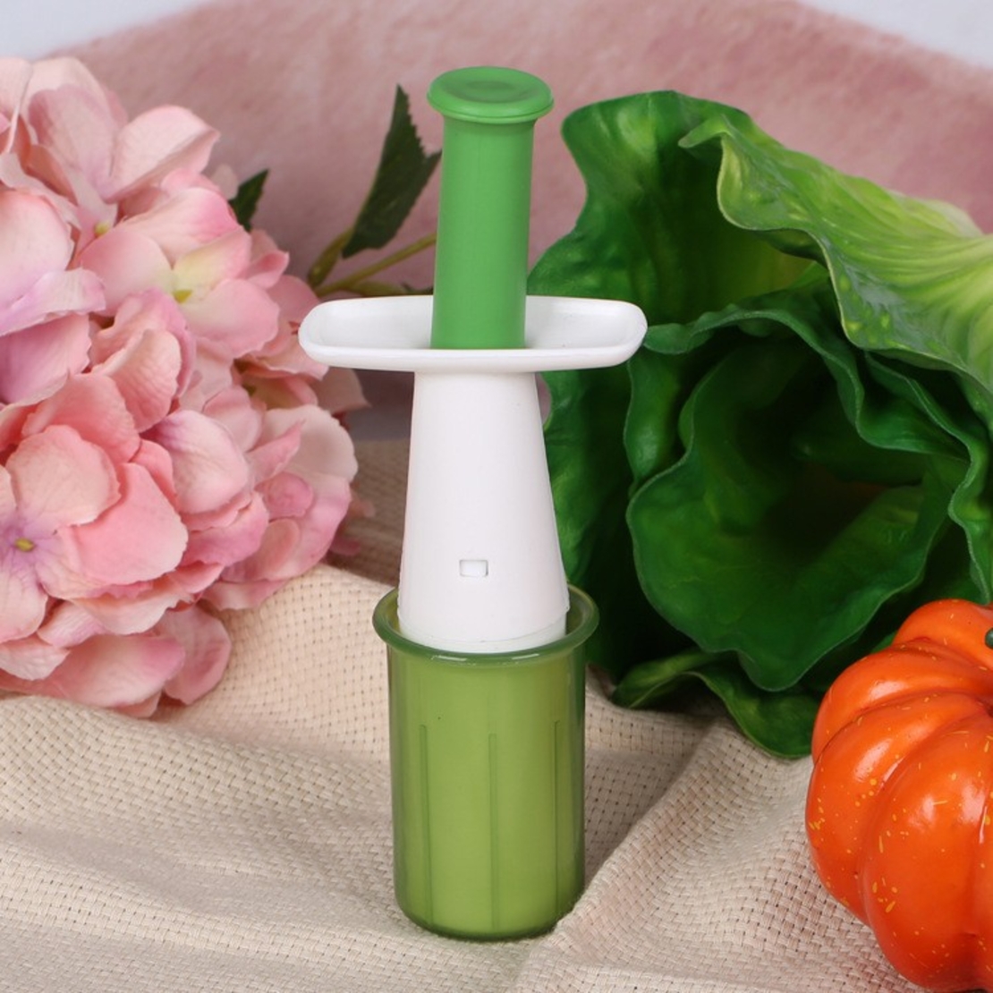 Cutit Feliator pentru Legume si Fructe mici, Flippy, Feliator pentru Rosii Cherry, Feliator pentru Masline, Ustensila de Feliat Fructe si Legume, 18 x 6,5 cm, Verde