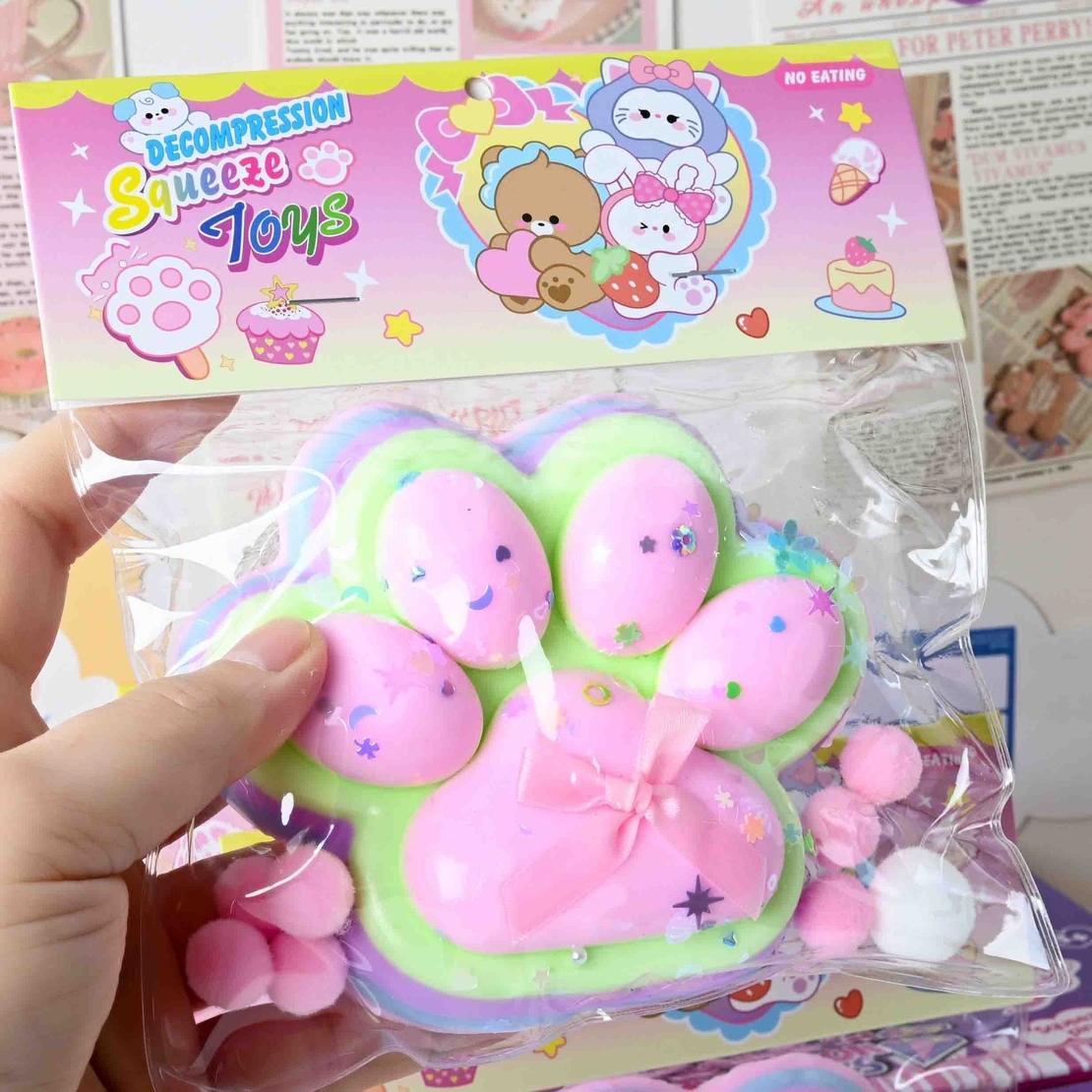 Jucarie Antistres Squishy, Flippy, cu Revenire Lenta, Model Labuta de Pisica YY1005, 220g, 12.5 x 10.5 cm, Squeeze Pinch Family, Ambalaj Transparent, Roz-Curcubeu