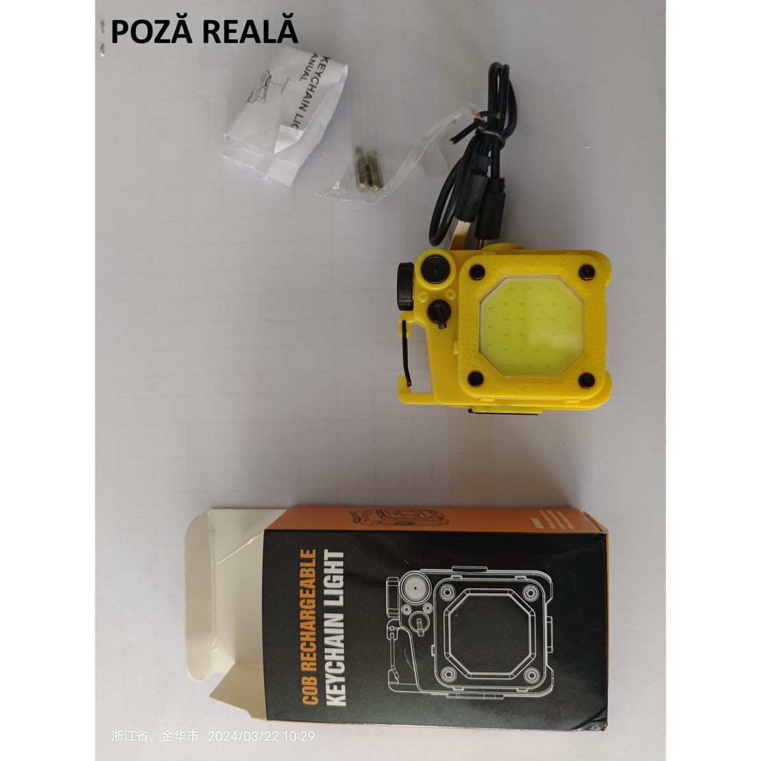 Lanterna Mini de Buzunar Tip Breloc, Flippy, Incarcare prin USB Type C, Multifunctionala, pentru Exterior, Camping, Alpinism, Ciclism, Mini Lanterna Elvis, 6.1 x 5 x 2.5 cm, Lumina Puternica, Culoare Galben