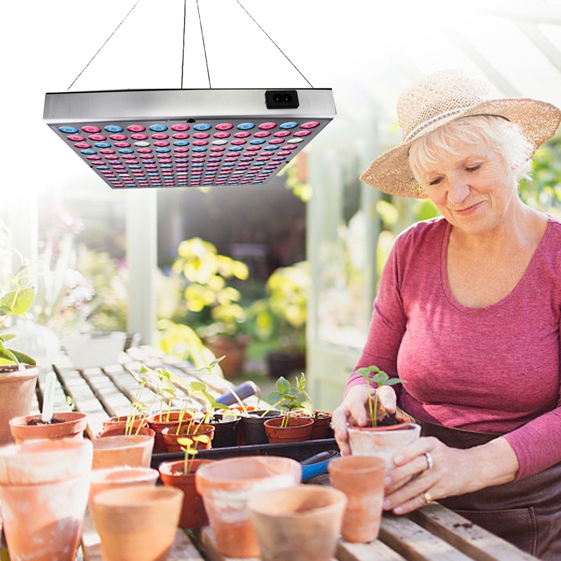 Lampa LED 45W Flippy, pentru cresterea plantelor in interior, 225 de leduri, 165 leduri rosii, 60 albastre, 30 x 30 cm, multicolor