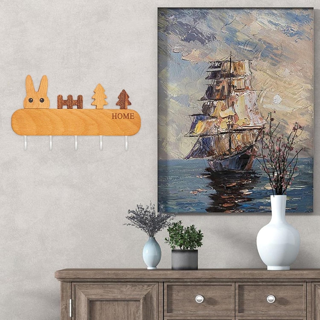 Suport pentru Chei, Flippy, din Lemn, Aplicare fara Perforare, Adeziv Inclus, 5 Carlige Albe, Model Iepure, Greutate Suportata 5 kg, 13.5 x 22 cm, Maro