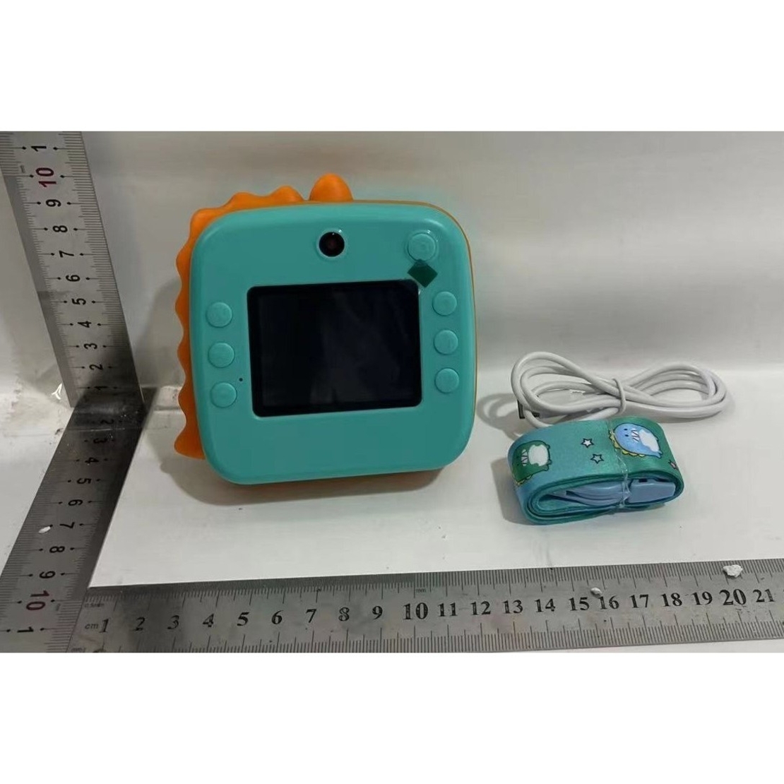 Camera Instantanee pentru Copii, Flippy, Camera Frontala + Selfie, cu Functie de Printare, Cablu USB-C, Bluetooth, Compatibil iOS/Android, Model Dinozaur, Snur Inclus, Verde