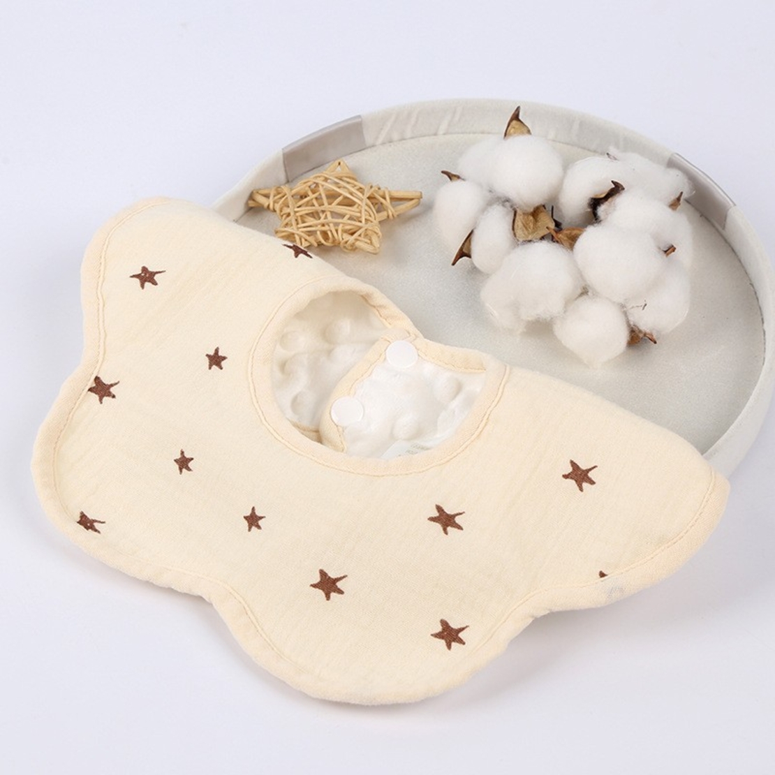 Baveta Tip Floare, Flippy, din Bumbac, pentru Copii 0-12 Luni, Rezistenta la apa, cu Capse, Model cu Stelute, 26 x 29 cm, Crem
